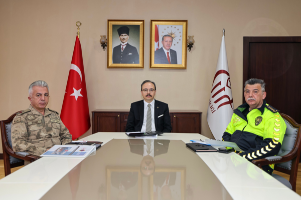 Vali Kızılkaya, Bakan Çiftçi'nin başkanlığındaki toplantıya katıldı<