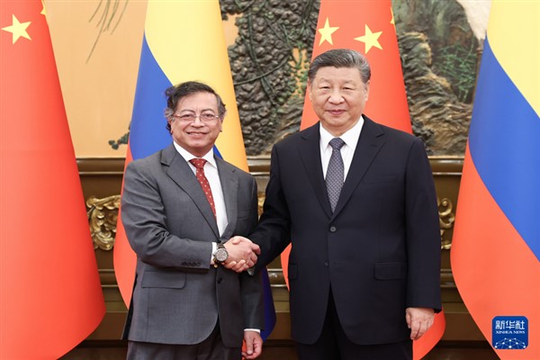 Xi Jinping, Kolombiya Devlet Başkanı Petro ’yla görüştü<