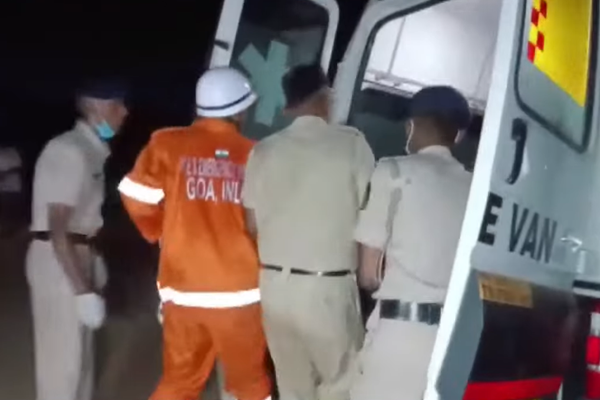 Hindistan'da bir gece kulübü yangınında 25 kişi hayatını kaybetti<