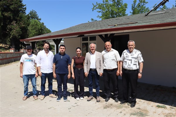 İzmit Belediyesi ekipleri muhtarlarla buluşuyor<