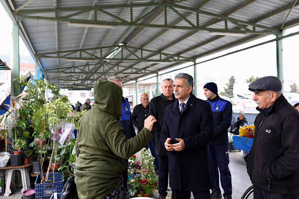Gemlik’te esnaf ve vatandaşlara çorba dağıtıldı<