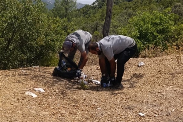 Gazipaşa Belediyesi'nden yangın sonrası temizlik seferberliği 