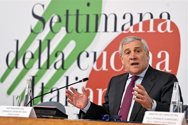 Tajani'den güvenlik güçlerine teşekkür mesajı<