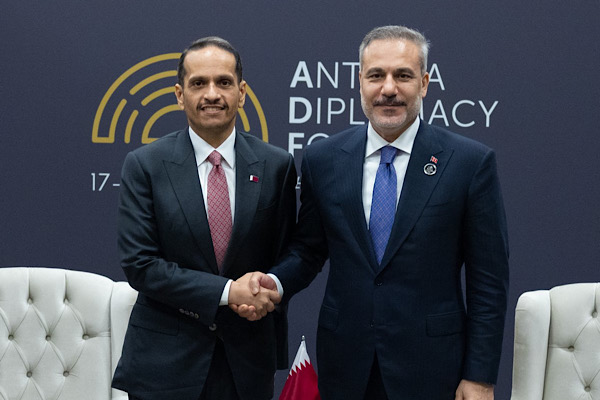 Al Thani, Türkiye Dışişleri Bakanı Fidan ile bir araya geldi<