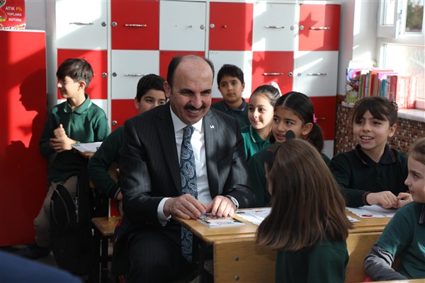 Başkan Altay’dan karne alan öğrencilere tebrik <