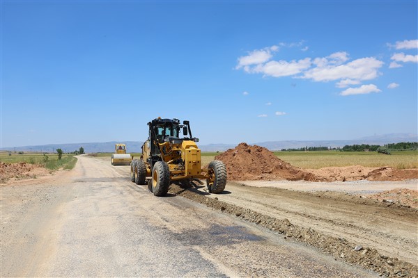 Başkan Büyükkılıç: Bünyan’da 130 milyon TL’lik yol çalışması başlattık<