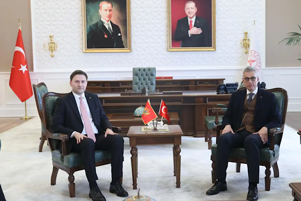 Memişoğlu, Karadağ Sağlık Bakanı Simun ile görüştü