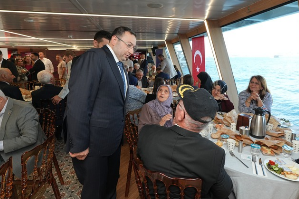 Üsküdar’da Gaziler Günü dolayısıyla tören düzenlendi<