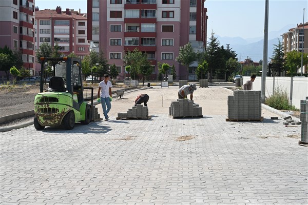 Isparta'da altyapı çalışmaları devam ediyor<