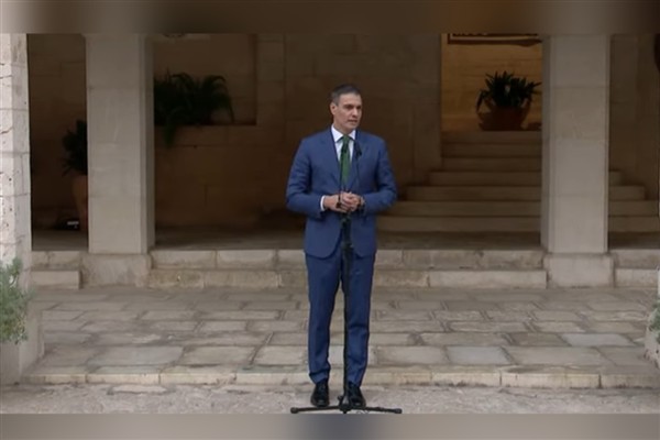 İspanya, üye ülkelerin GSYİH'lerinin yüzde 5'ini harcaması yönündeki NATO planını reddetti<