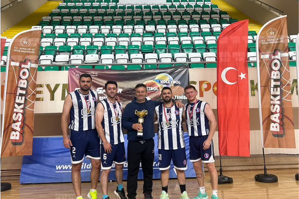 Orhangazi Belediyesi Bursa’da namağlup şampiyon oldu<