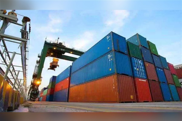 Mal ithalat ve ihracatı yüzde 2,4 arttı