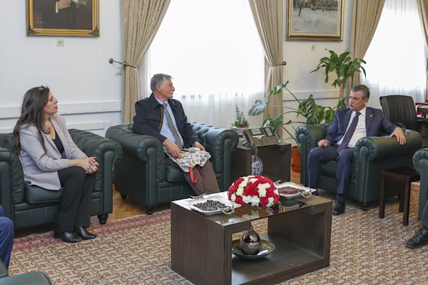 Yeni Kuşak Köy Enstitülüler Derneği’nden  Özel’e ziyaret