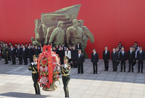Kim Jong Un’dan Çin’e ziyaret: Gündemde dostluk ve iş birliği<