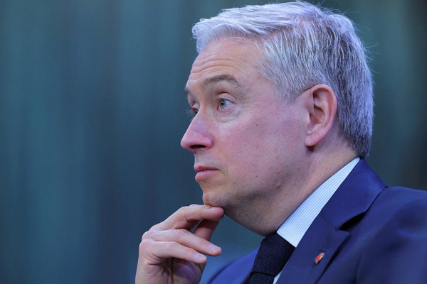 He Lifeng, Kanada Maliye Bakanı François-Philippe Champagne ile görüştü<