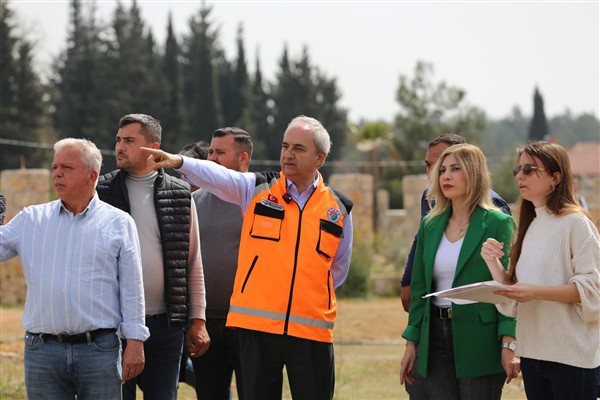 Başkan Kocagöz: Kepez'e değer katıyoruz