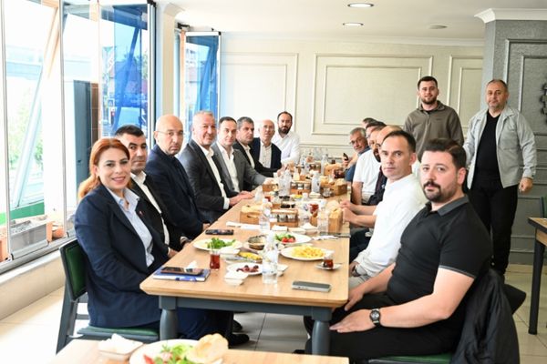 Başkan Karabatı esnafla buluştu<