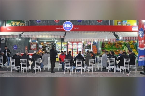 Seç Market 9 ilde mahalle iftarları düzenliyor<