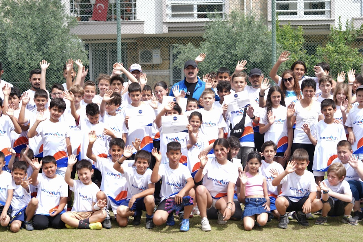 Konyaaltı’nda spor kurslarını tamamlayanlara sertifika verildi <