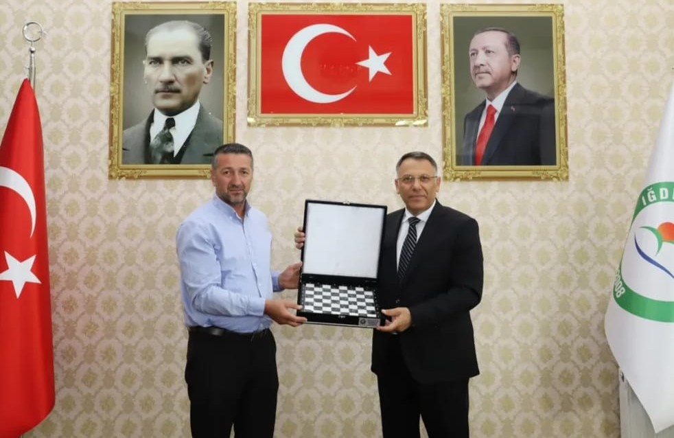 TEZ-KOOP-İŞ Van Şube Başkanı Karaboğa’dan Rektör Gürel’e ziyaret<