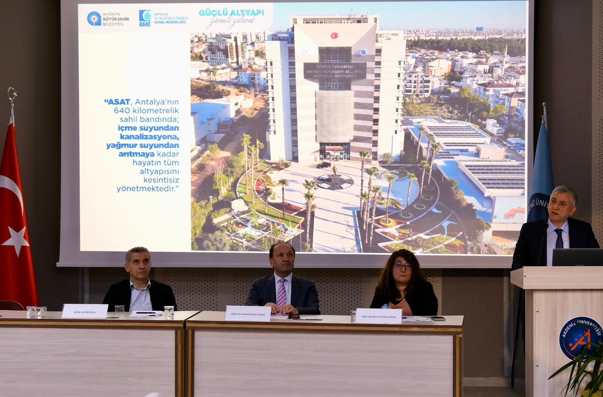 Geleceğin su yönetimi üniversite öğrencileri ile konuşuldu<