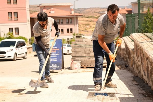 Akgedik’te üstyapı onarımı sürüyor<