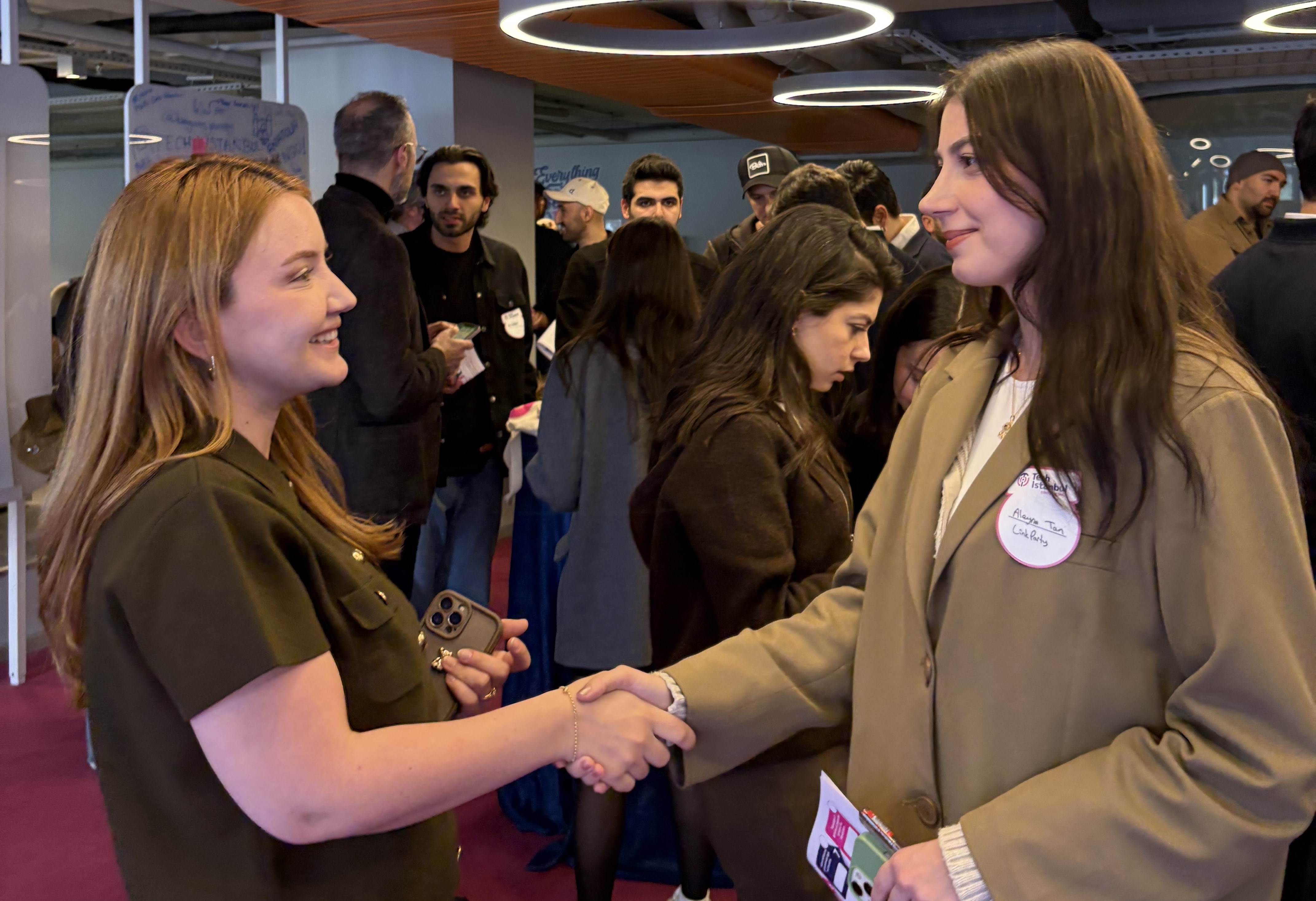 Tech Istanbul'dan kadınlar için Girişimcilik Okulu başvuruları başladı<