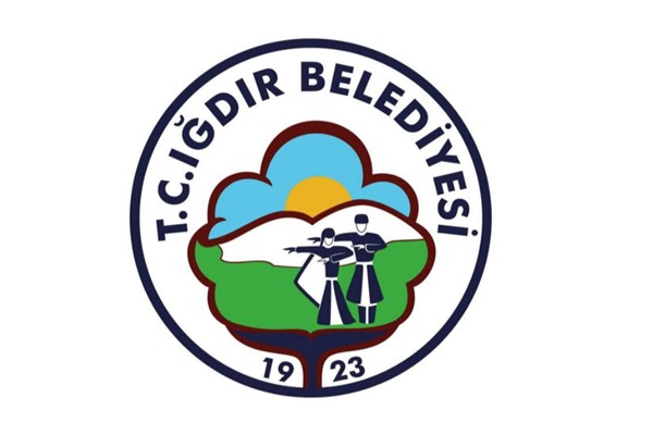 Iğdır Belediye Başkanı Güneş'in aracı kaza yaptı