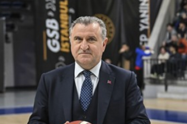 Bakan Bak’tan Ömer Şahin’e tebrik mesajı<