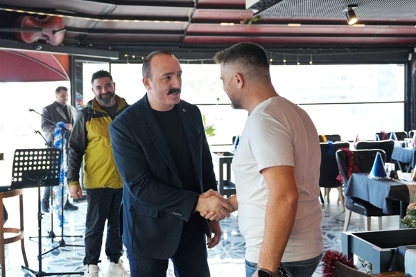 Kotan’dan Konyaaltı esnafına yeni yıl ziyareti<