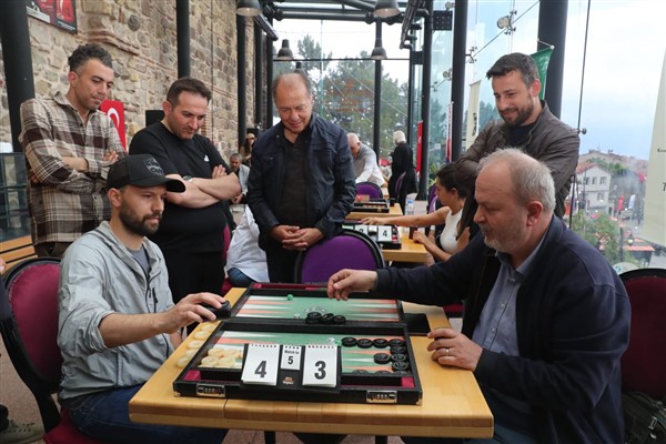 Kapanca Sokak Festivali’nde tavla turnuvası yapıldı <