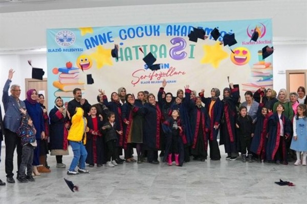 Elazığ Belediyesi, Anne Çocuk Akademisi ilk mezunlarını verdi <