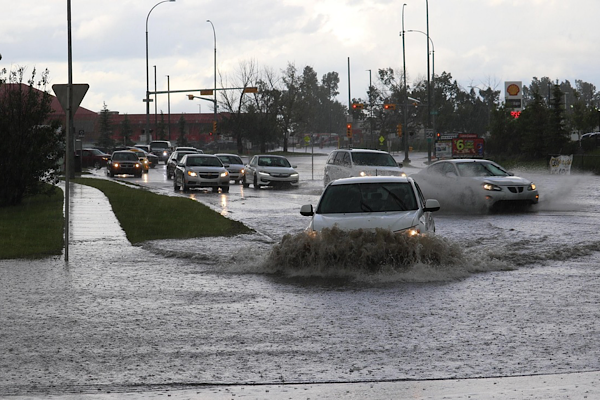 AKUT’tan sel riskine karşı uyarı<