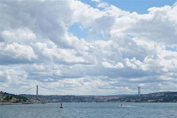 Rus yüzücü Svechnikov, İstanbul Boğazı'nda kayboldu
