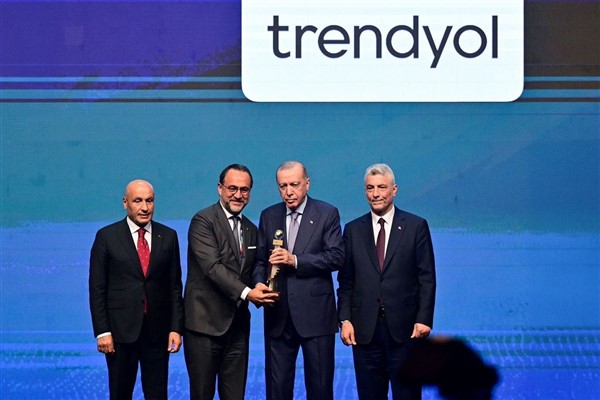 Türkiye’nin E-ihracat Şampiyonu bir kez daha Trend..