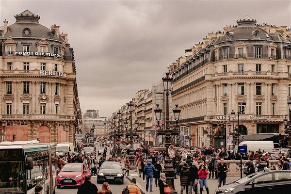 Paris'in 500 caddesi yayalaştırılıp, yeşillendirilecek<