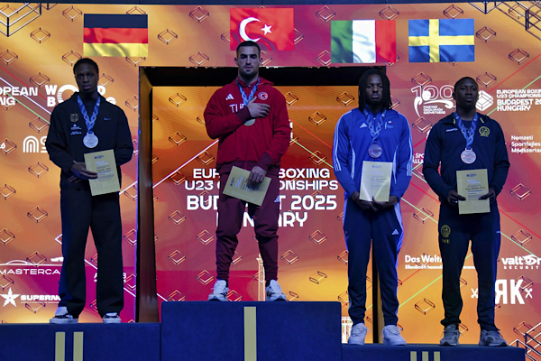 Urfalı Boksör , U23 Avrupa şampiyonu oldu<