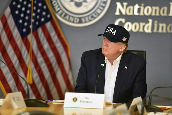 Trump: Air Force One uçağımızı Mildenhall Hava Kuvvetleri Üssü'ne gönderiyoruz<