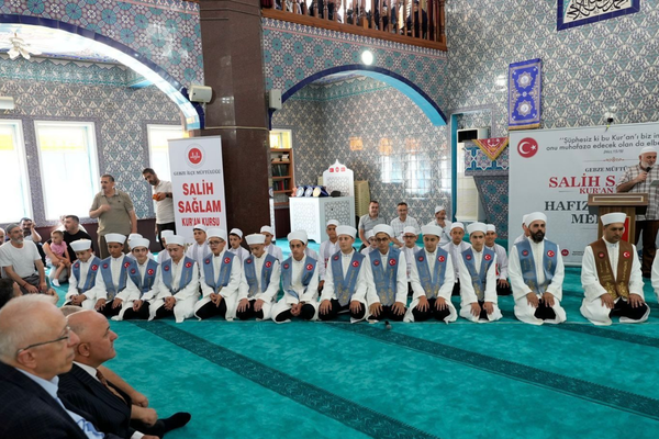 Gebze Müftülüğü Salih Sağlam Kur'an Kursu Hafızlık İcazet Merasimi yapıldı<