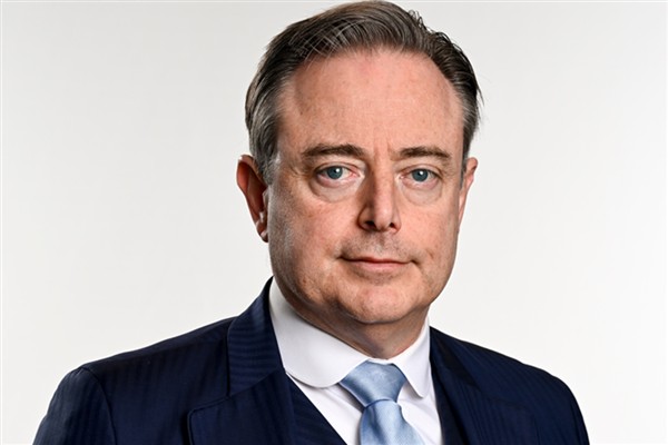 De Wever: Sıcak havada sağduyulu davranalım<