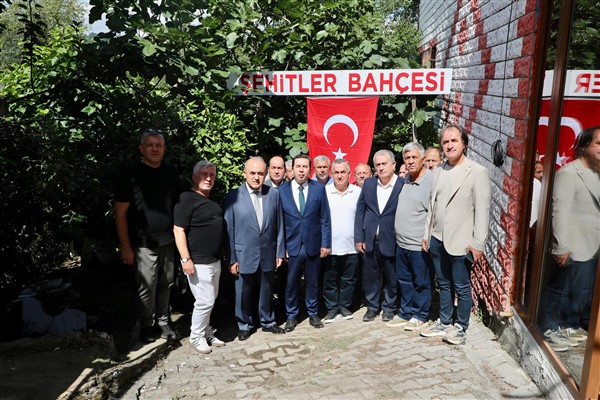 Vali Erol, Ünye'de “Şehitler Bahçesi”nde düzenlenen programa katıldı