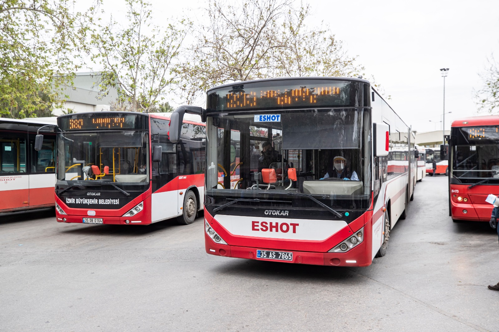 İzmir'de toplu ulaşıma seçim düzenlemesi