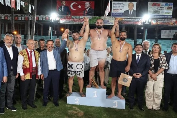 Yayladağı’nda Aba Güreşi coşkusu<