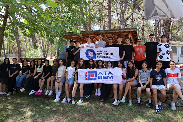 Antalya'da yaz gençlik kampı başladı<