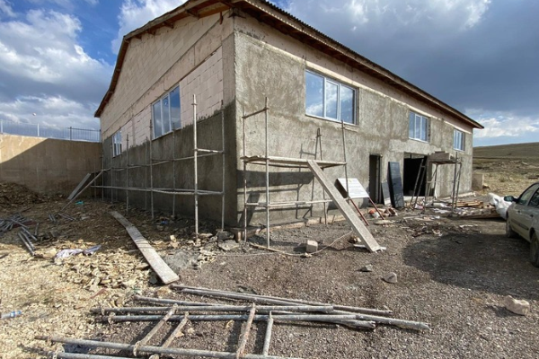 Bayburt’ta bakliyat paketleme tesisi yapımı sürüyor<