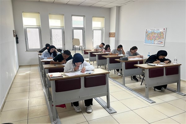 Çorum Belediyesi'nin düzenlenleyeceği YKS Hazırlık Kursları başvuruları tamamlandı