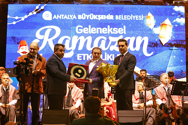 Antalya’da Ramazan etkinlikleri Şanlıurfalılar ve Elazığlılar geceleriyle devam etti