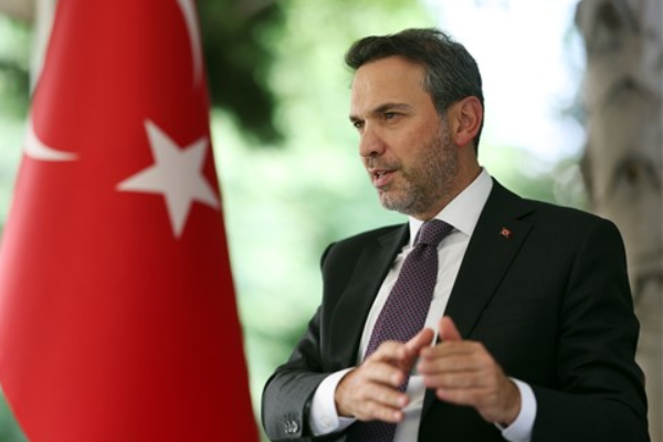 Bayraktar, 10 Kasım kapsamında Anıtkabir'de düzenlenen programa katıldı<