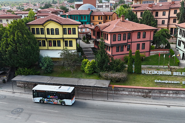 Eskişehir’in turistik noktaları tek hatta buluştu: OtobEs26 seferlere başladı<