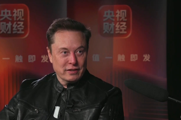 Musk’tan Çin’in üretim ve yapay zeka kapasitesine övgü<